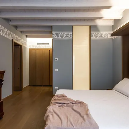 Palazzo De Gregorio Apartments-2